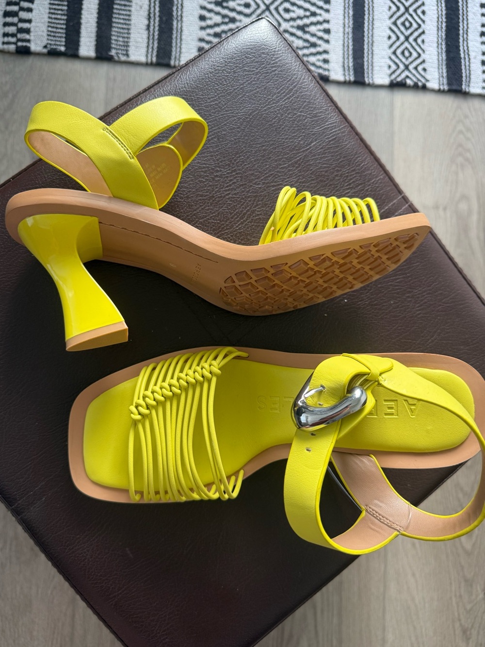 AEROSOLES Bright Yellow Strappy Square-Toe Block Heel Sandals